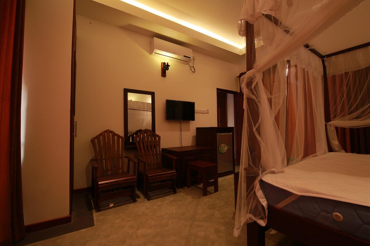 Hikka Boutique Hotel Narigama Bagian luar foto