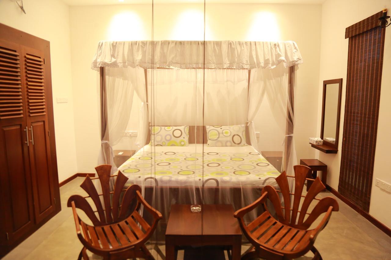 Hikka Boutique Hotel Narigama Bagian luar foto