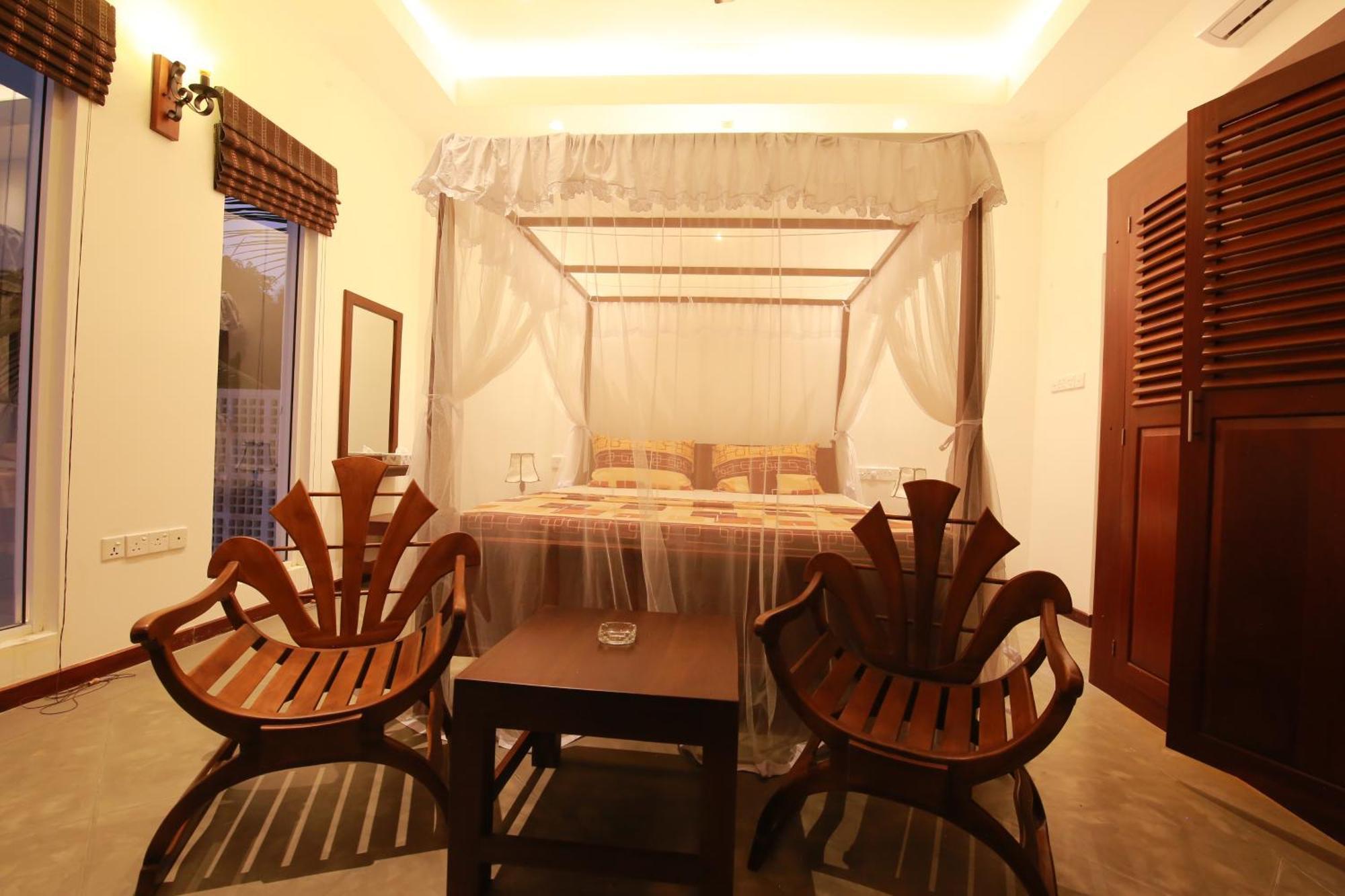 Hikka Boutique Hotel Narigama Bagian luar foto