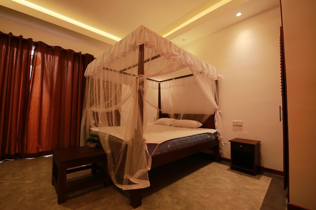 Hikka Boutique Hotel Narigama Bagian luar foto