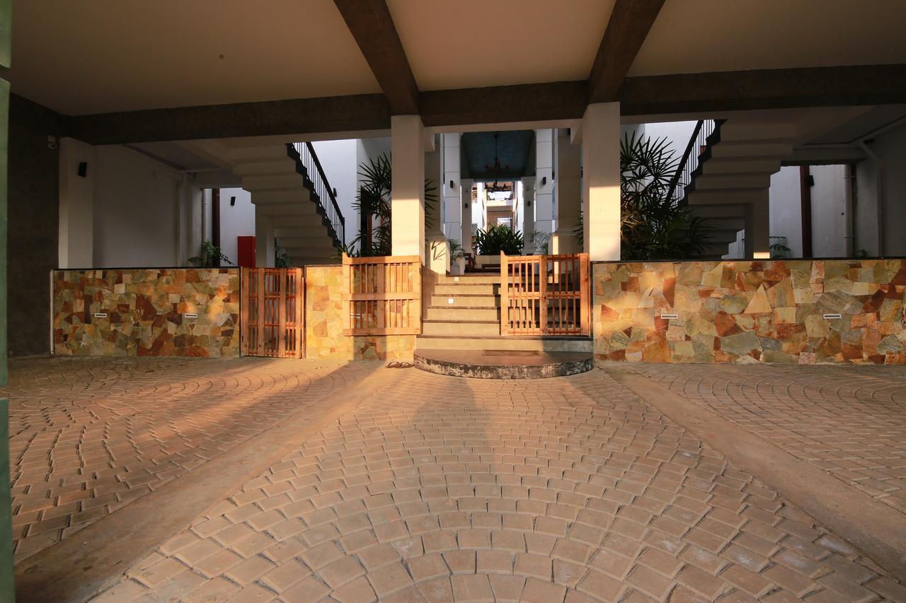 Hikka Boutique Hotel Narigama Bagian luar foto